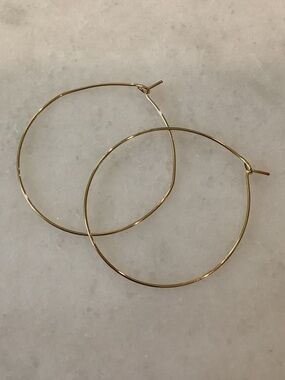 Miabella Italian Delicate Gold Hoop Earrings — Thin Lightweight Hoops, Brand New